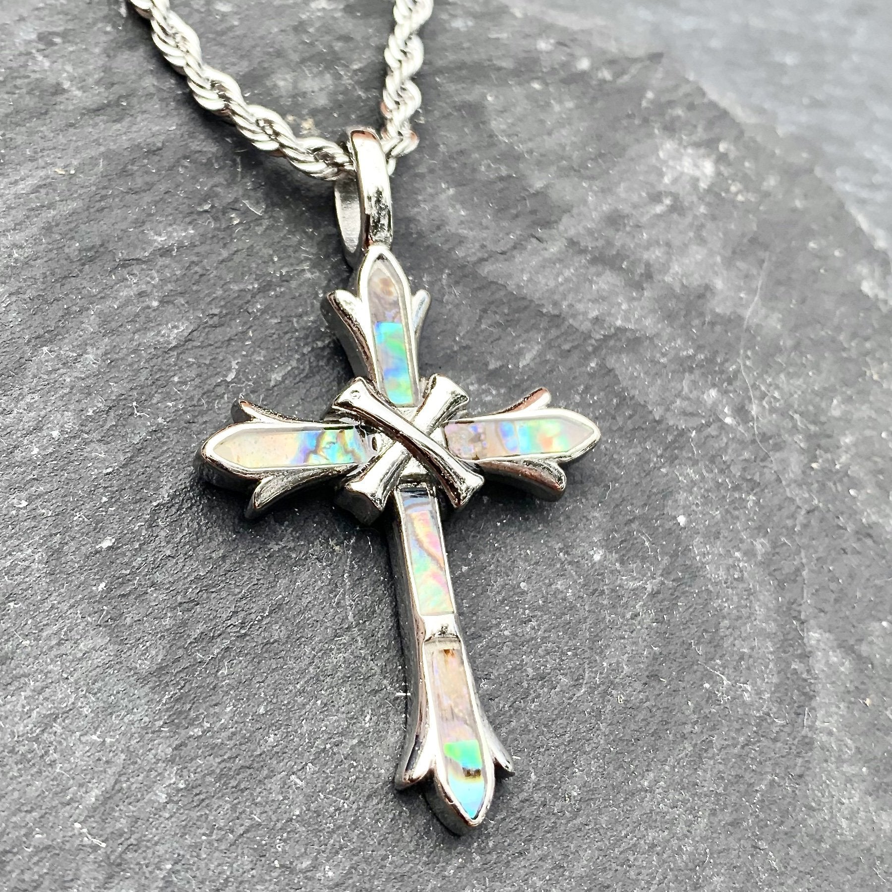 Women's Pendants and Necklaces